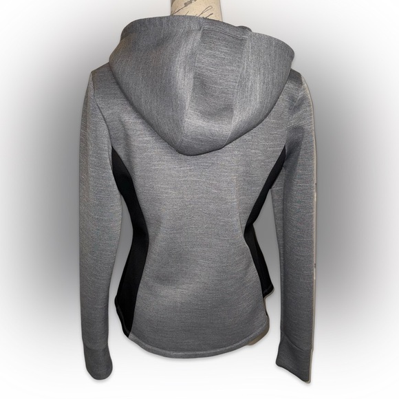 Constant Mountain Jacket - Picture 2 of 6